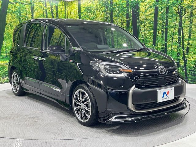 TOYOTA SIENTA HYBRID 2024 Image 31