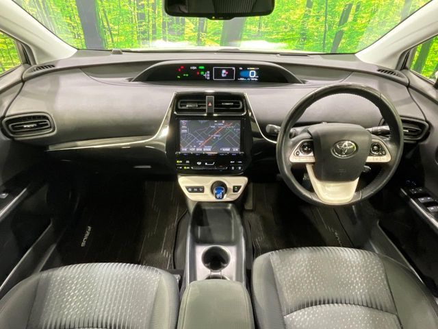 TOYOTA PRIUS 2016 Image 31