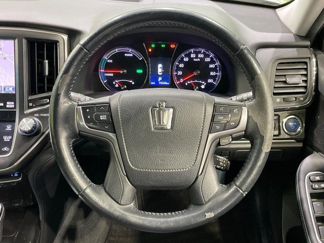 TOYOTA CROWN SEDAN HYBRID 2013 Image 31