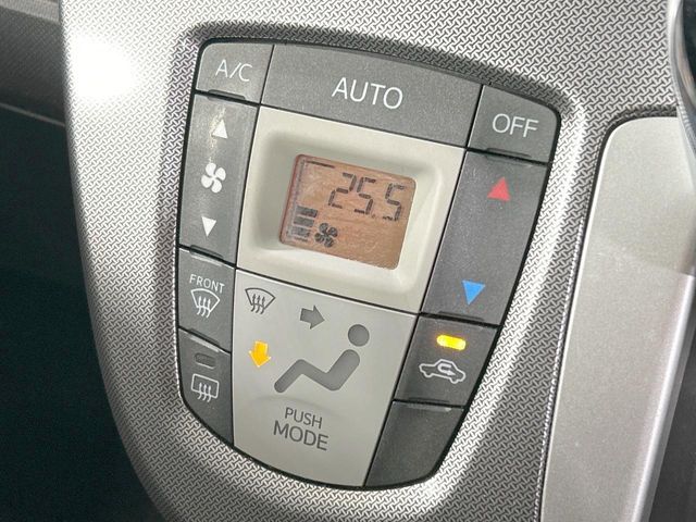 DAIHATSU MOVE CUSTOM 4WD 2014 Image 31