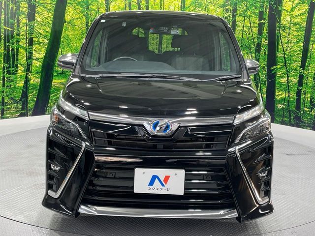 TOYOTA VOXY HYBRID 2019 Image 31