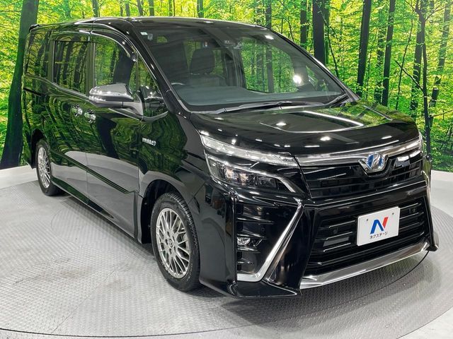 TOYOTA VOXY HYBRID 2019 Image 31