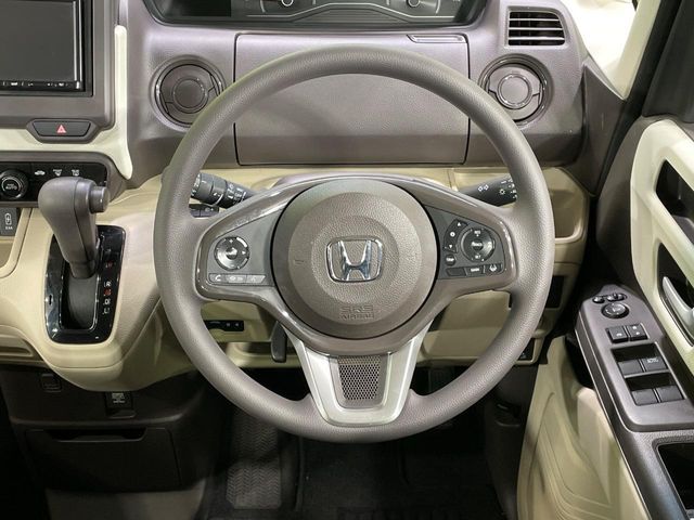 HONDA N BOX CUSTOM 2018 Image 31