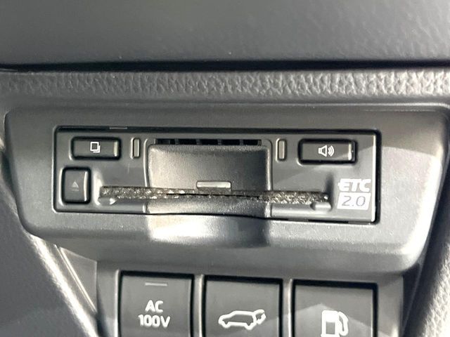 TOYOTA PRIUS 4WD 2023 Image 31