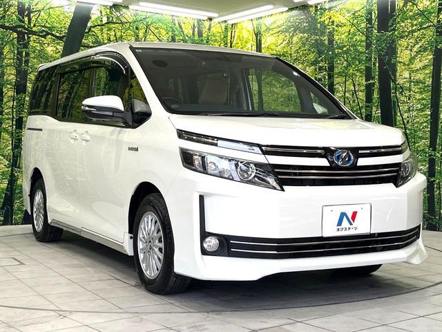 TOYOTA VOXY HYBRID 2015 Image 31