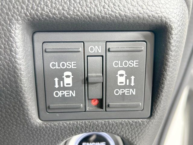 HONDA N BOX CUSTOM 4WD 2019 Image 31