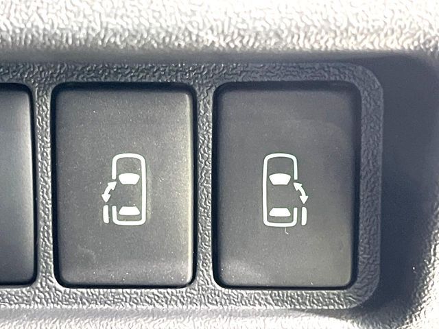 TOYOTA HIACE VAN 4WD 2025 Image 31