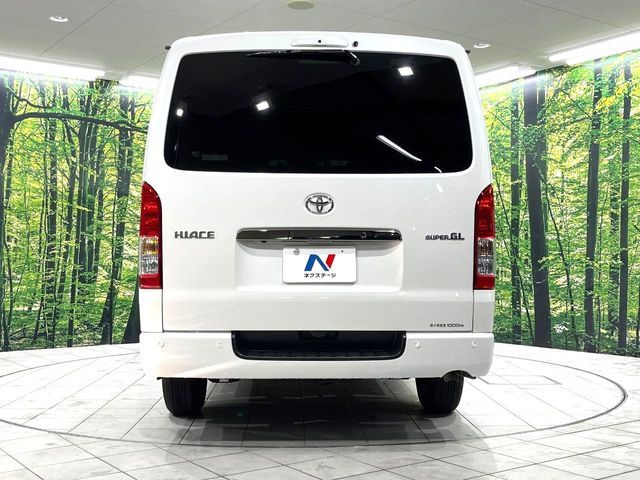 TOYOTA HIACE VAN 4WD 2025 Image 31