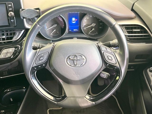TOYOTA C-HR 2017 Image 31
