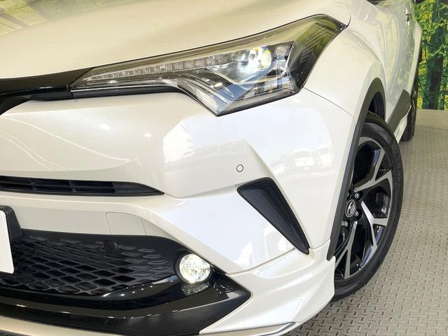 TOYOTA C-HR 2017 Image 31