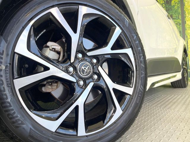 TOYOTA C-HR 2017 Image 31