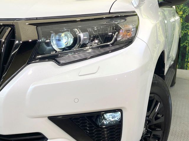 TOYOTA LANDCRUISER PRADO 2022 Image 31