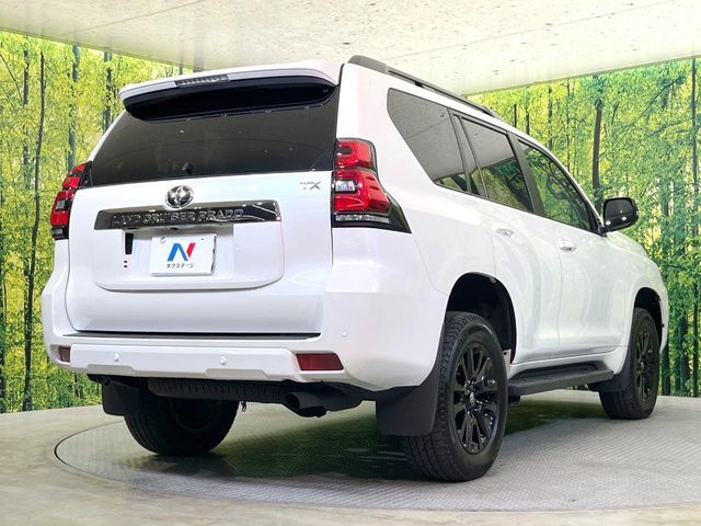TOYOTA LANDCRUISER PRADO 2022 Image 31