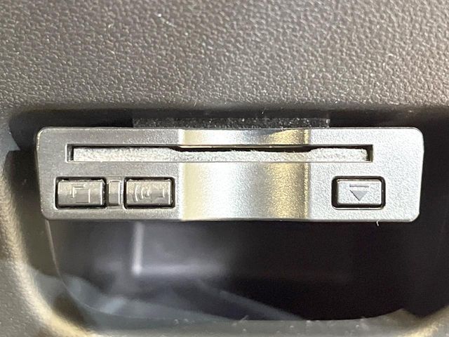 DAIHATSU MOVE CUSTOM 2017 Image 31