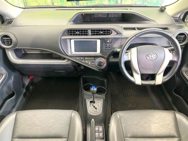 TOYOTA AQUA 2013 Image 31