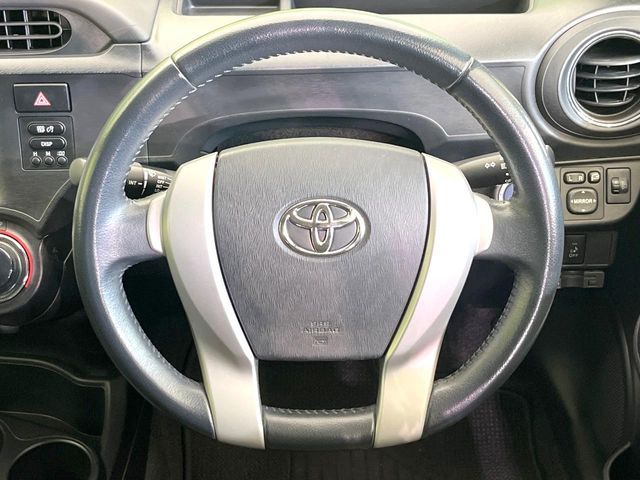 TOYOTA AQUA 2013 Image 31