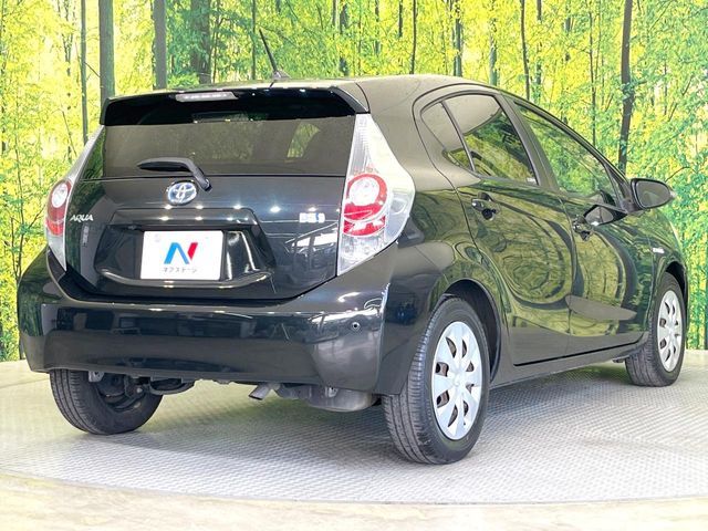 TOYOTA AQUA 2013 Image 31