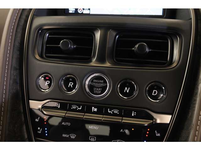 ASTON MARTIN ASTON MARTIN 2022 Image 31