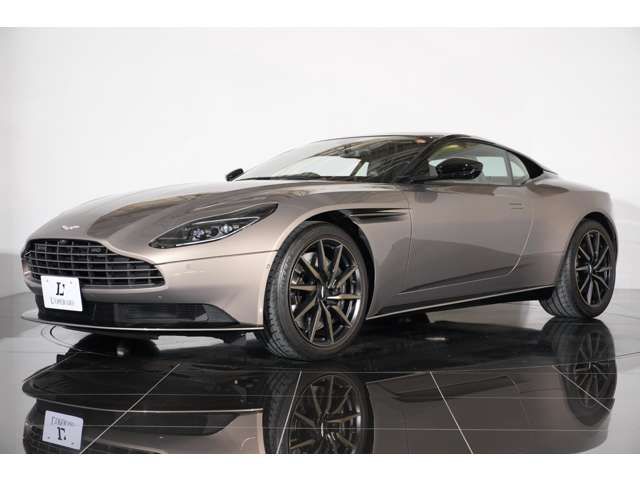 ASTON MARTIN ASTON MARTIN 2022 Image 31