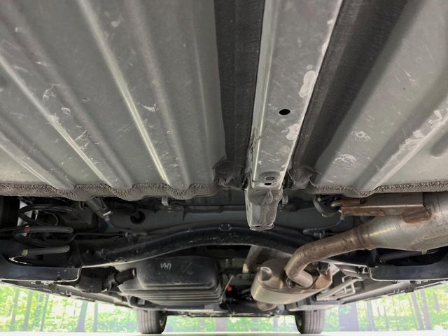 TOYOTA VOXY HYBRID 2022 Image 31