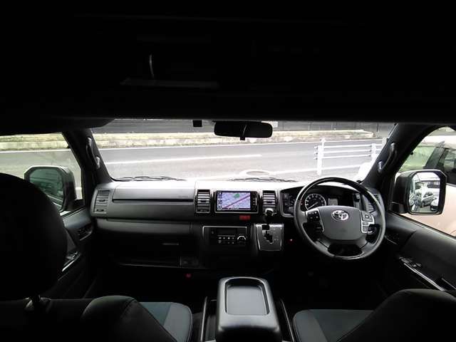 TOYOTA HIACE VAN 2WD 2021 Image 31