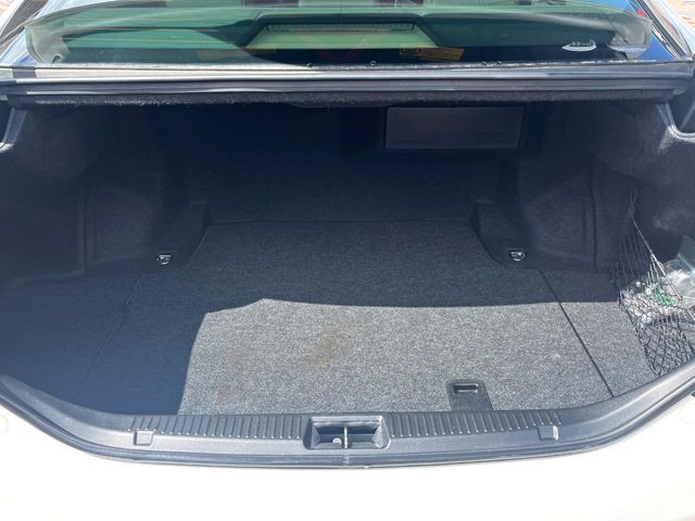 TOYOTA CROWN MAJESTA 2011 Image 31