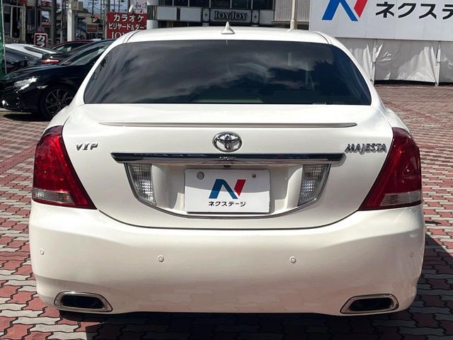 TOYOTA CROWN MAJESTA 2011 Image 31