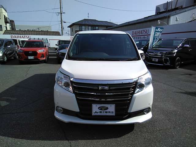 TOYOTA NOAH 2017 Image 31