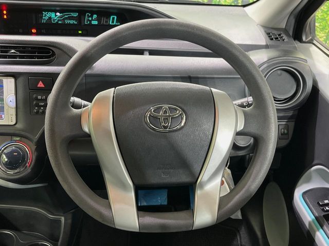 TOYOTA AQUA 2013 Image 31