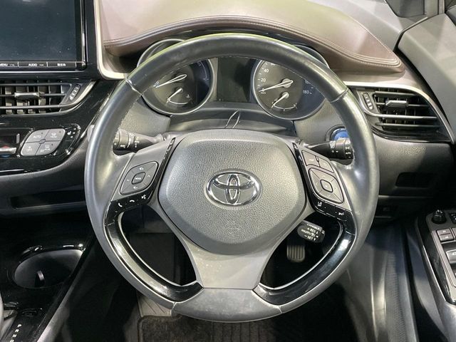 TOYOTA C-HR 2017 Image 31