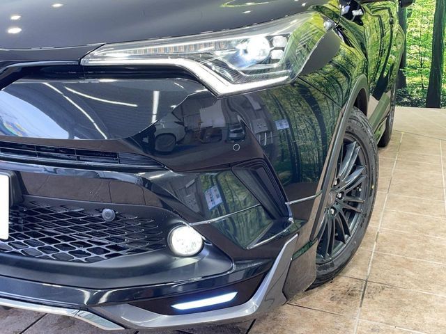 TOYOTA C-HR 2017 Image 31