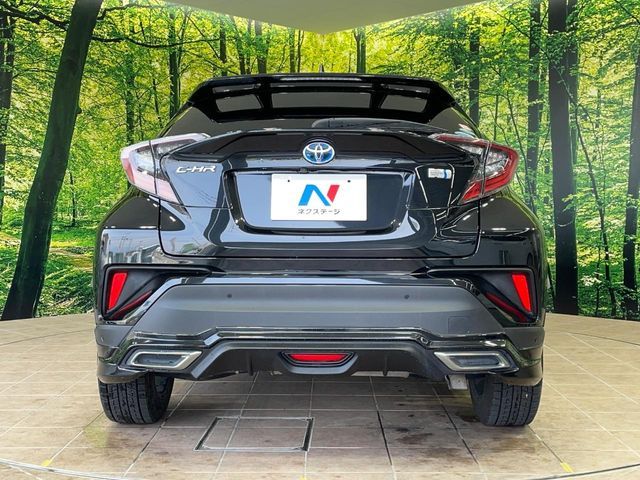 TOYOTA C-HR 2017 Image 31