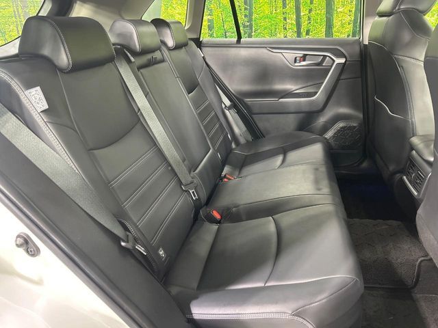 TOYOTA RAV4 HYBRID 4WD 2019 Image 31