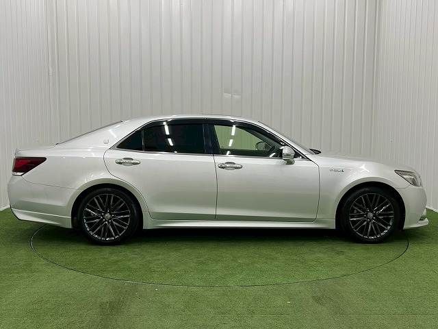 TOYOTA CROWN SEDAN HYBRID 2015 Image 31