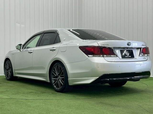 TOYOTA CROWN SEDAN HYBRID 2015 Image 31