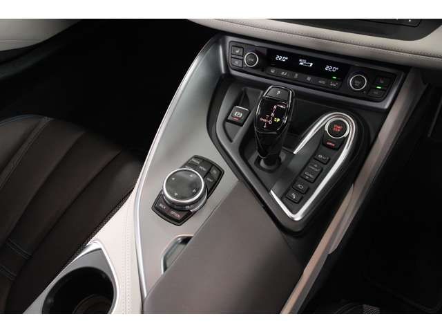 BMW I8 2014 Image 31