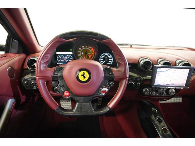 FERRARI F12 2013 Image 31