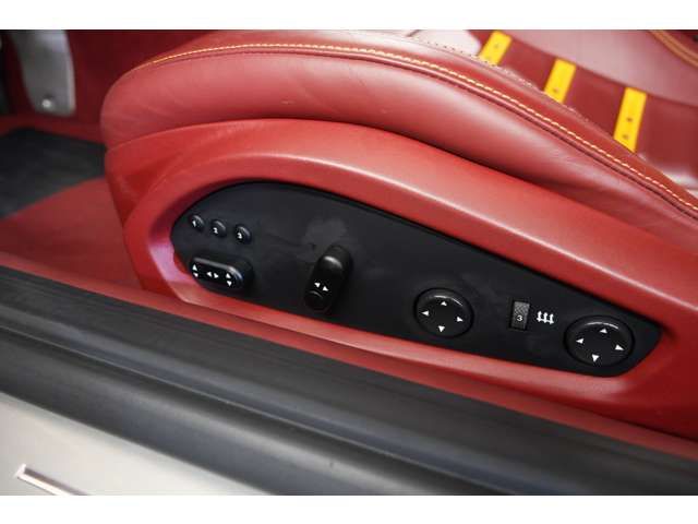 FERRARI F12 2013 Image 31