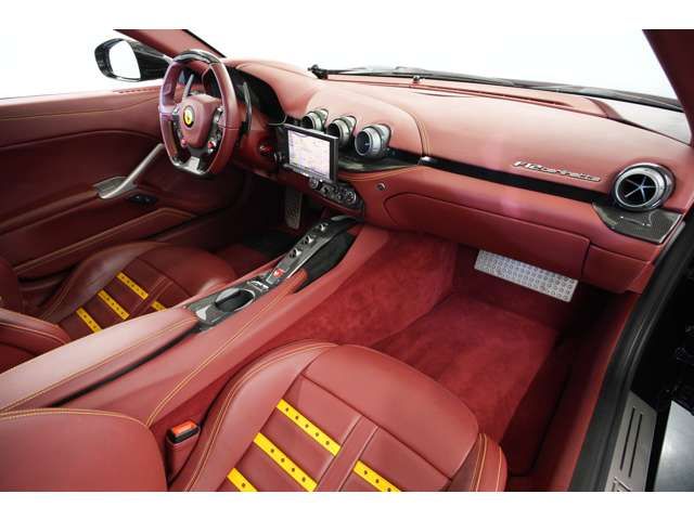 FERRARI F12 2013 Image 31