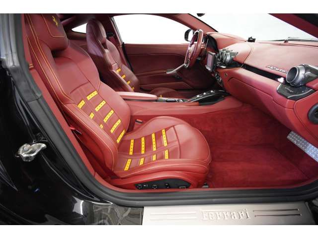 FERRARI F12 2013 Image 31