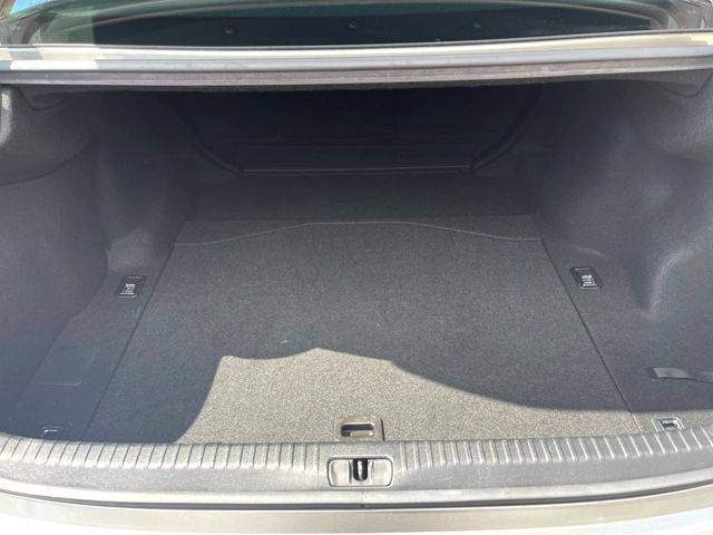 TOYOTA LEXUS RC300H 2015 Image 31