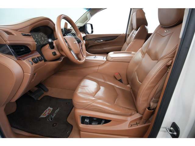 CADILLAC ESCALADE 2015 Image 31