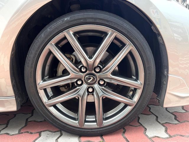 TOYOTA LEXUS IS300H 2015 Image 31