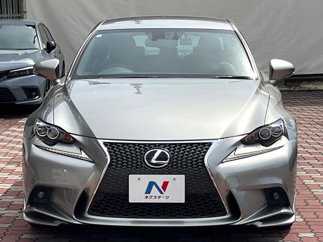 TOYOTA LEXUS IS300H 2015 Image 31
