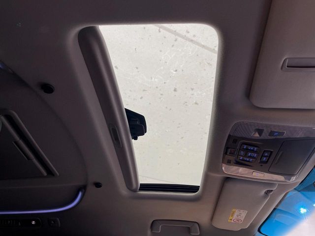 TOYOTA ALPHARD HYBRID 4WD 2021 Image 31