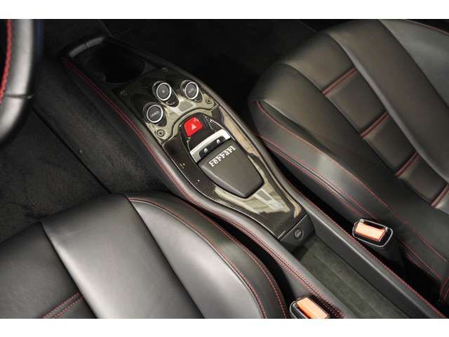 FERRARI 458 ITALIA 2010 Image 31