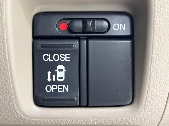 HONDA N BOX 2013 Image 31