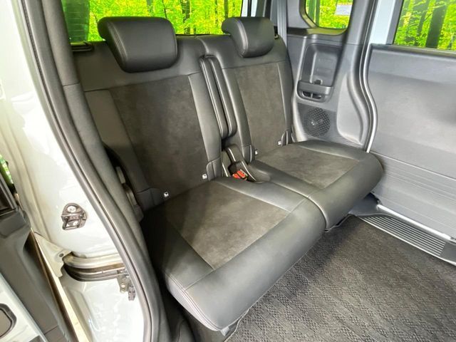 HONDA N BOX CUSTOM 2024 Image 31