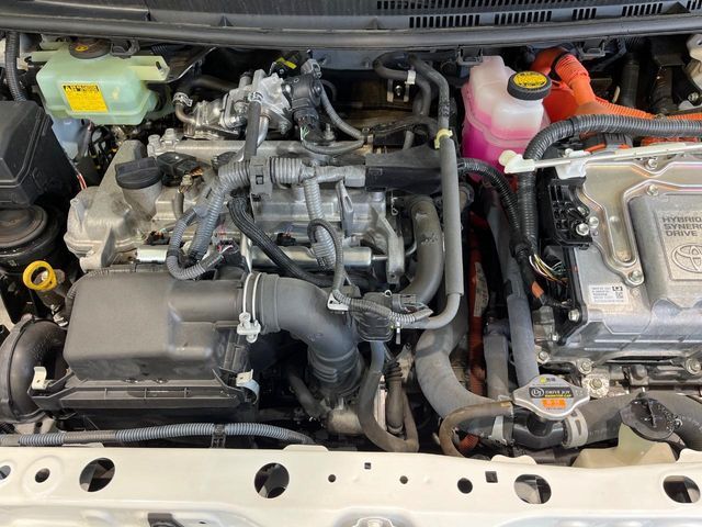 TOYOTA AQUA 2017 Image 31