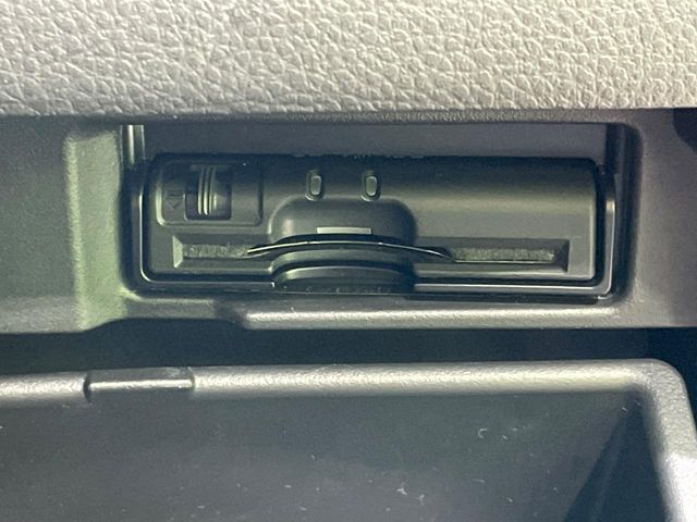 NISSAN SERENA  S-HYBRID 2015 Image 31